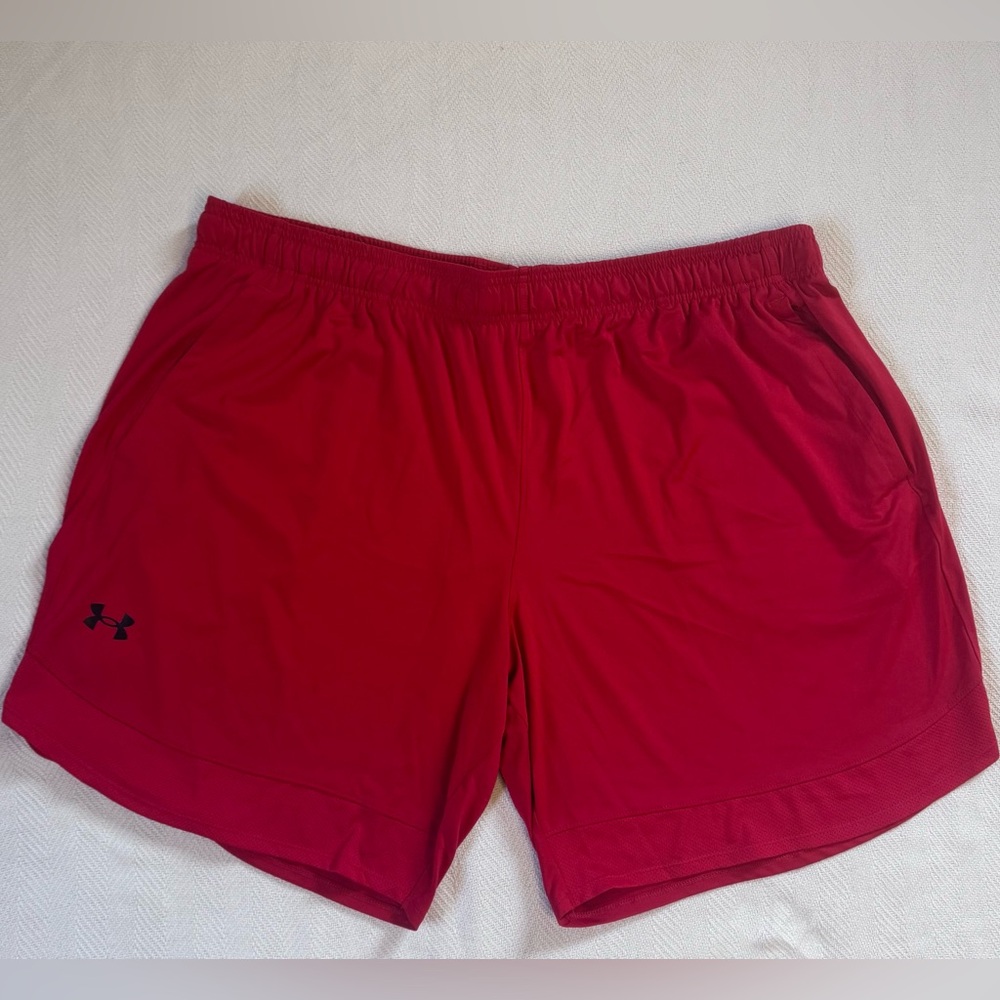 Men’s Under Armour Red Athletic Shorts 3XL